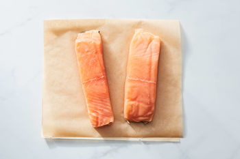 Skin-On Salmon, 10 ounces