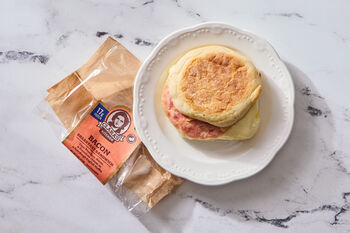 Bacon & Egg Breakfast Sandwich, 1 portion