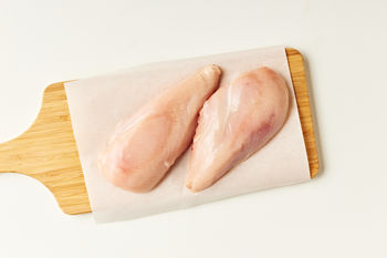 Free Range Skinless Chicken Breasts, 2x320g