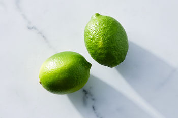 Limes, 2 pieces