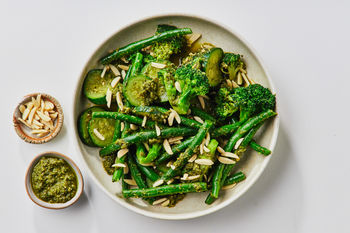 Basil-Almond Mixed Greens Kit, Serves 2