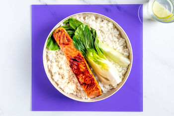 1–2–3-Lunchrezept: Teriyaki-Lachs mit Sushireis und Pak Choi (2 Port.)