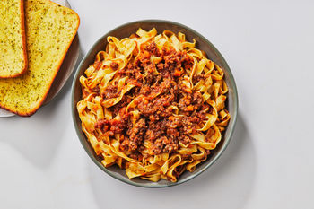 Bolognese, Fresh Fettuccine & Garlic Bread Kit, Serves 2