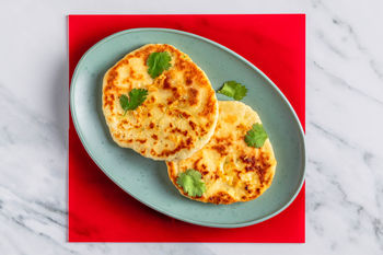 1–2–3 Snackrecept: Easy flatbread met knoflook en koriander (2 porties)