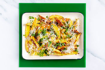 1–2–3 Mix & Match: Ofenpommes mit Trüffelpulver und Käse (2 Port.)