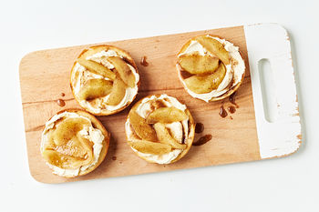 Apple Pie Cheesecake Toast, Serves 2