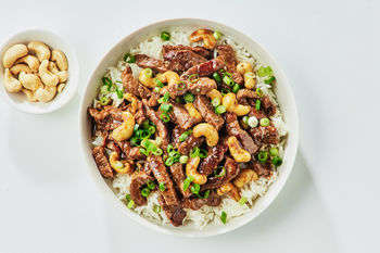 Szechuan Beef & Cashew Stir-fry & Rice Kit, Serves 2
