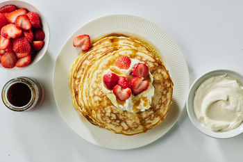 Strawberries & Cream Pancake Kit, Serves 2