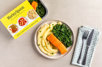 Warmgerookte zalm met knolselderijpuree (1 portie)