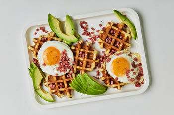 Bacon & Egg Breakfast Waffle Kit, Serves 2