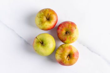 Bundel: 4 rode appels (ca. 800g)