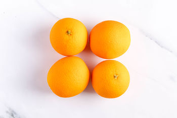 Bundle: 4 unbehandelte Orangen (ca. 800g)