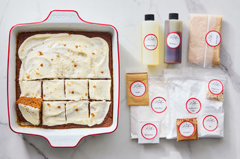 Easy Prep Baking Kit! Gingerbread Cake, 16 servings