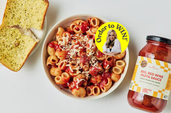 Saturday Night Pasta 'Red, Red Wine' Pasta Kit with Parmesan & Garlic Bread, Serves 4