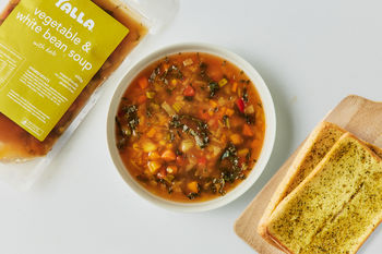 Yalla Vegetable & White Bean Soup with Garlic Bread Kit, Serves 2