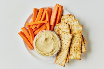 Yalla Hummus, Carrot & Crackers Kit, Serves 2