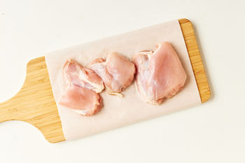 Free Range Skinless Chicken Thigh Fillets, 300g