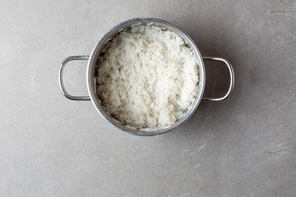 Porno onam uyda nima qilayotganini bilmas edi Lenden video runetki