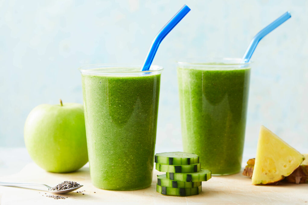 Green Detox Smoothie with Pineapple, Kale & Coconut Water | Marley Spoon
