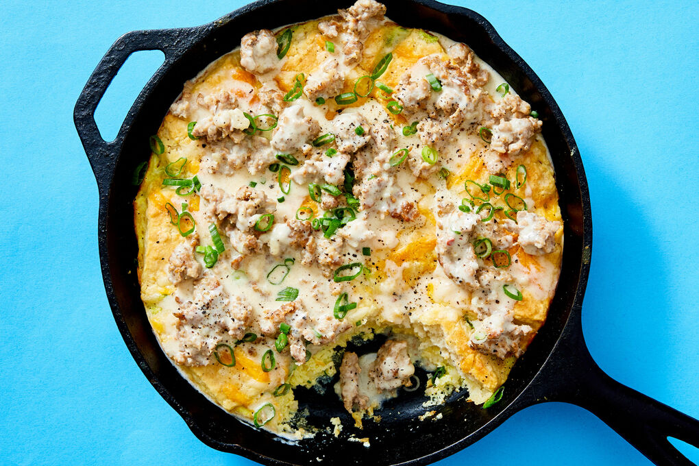 Cast Iron Biscuits And Gravy 