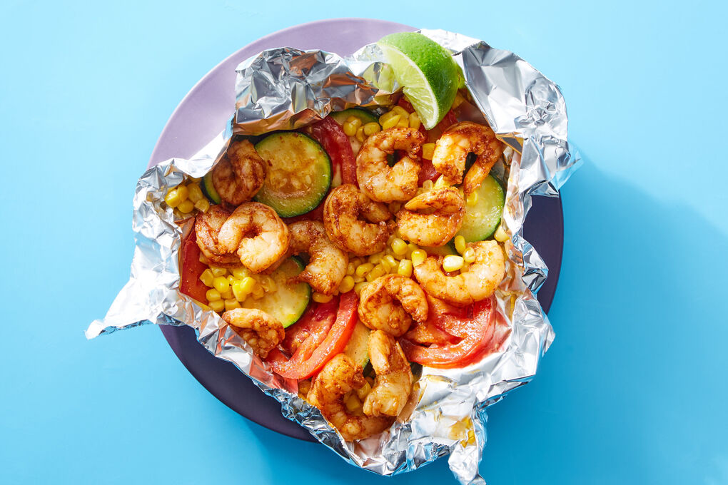 Shrimp and vegetable outlet foil packets in oven