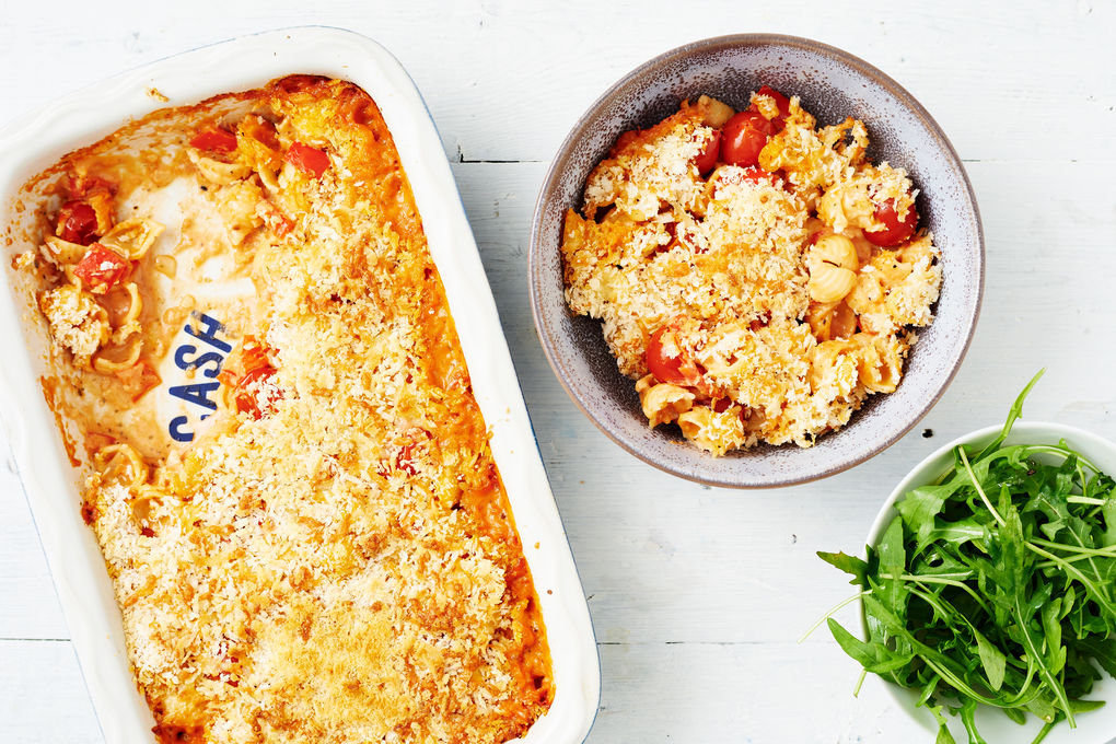 Italian Pasta Bake with Cheddar Crumbs and Rocket Salad | Marley Spoon