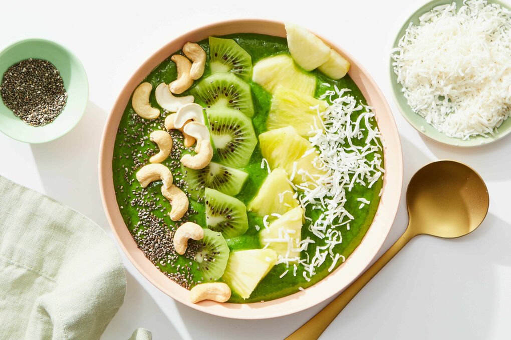 Anti-Inflammatory Tropical Smoothie Bowl with Kiwi & Pineapple | Marley  Spoon