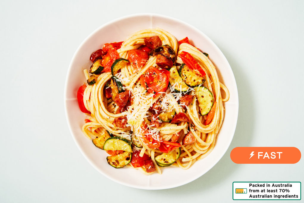 Fast Chorizo Pasta with Zucchini and Tomatoes | Dinnerly