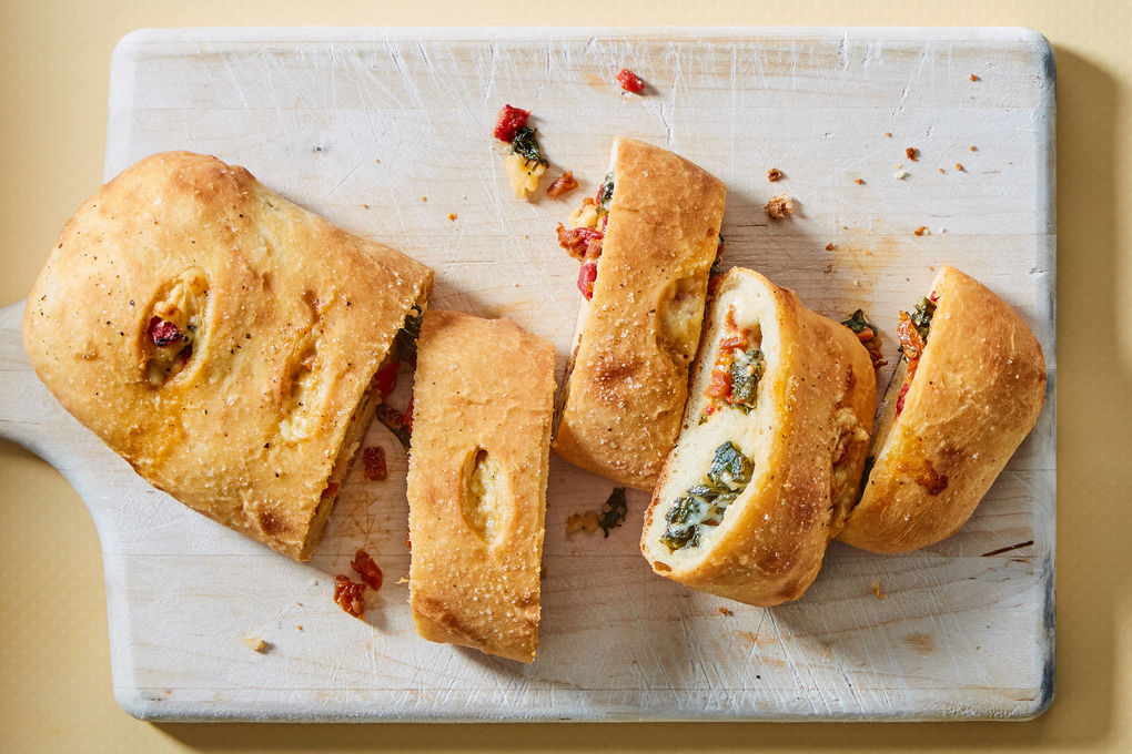 Veggie Stromboli Spinach, Pepper & Sun-Dried Tomato | Dinnerly