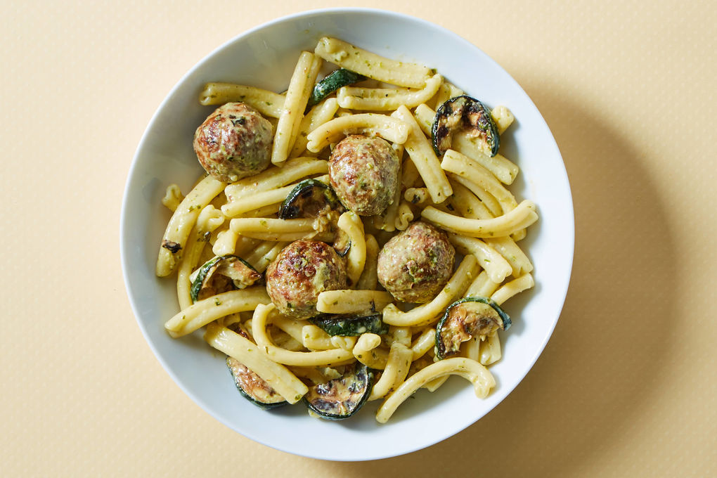 Zucchini Pasta with Turkey Meatballs