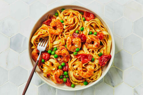 15-Min Prawn Fettuccine Pomodoro