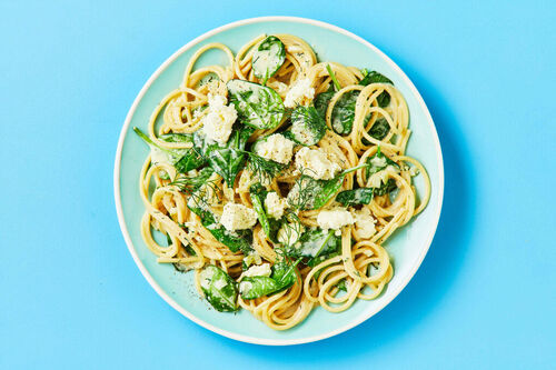 Griechische Spaghetti mit Feta