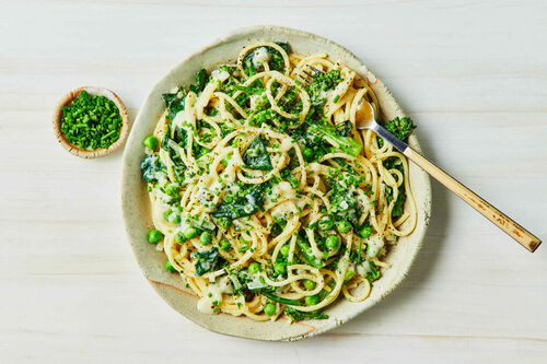 Alfredo-Style Green Spaghetti