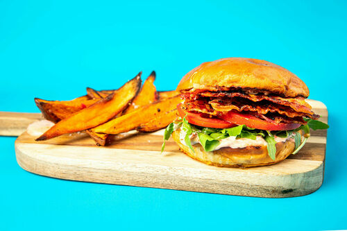 Pikanter Sambal-Bacon-Burger