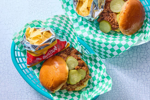 Express Recipe! BBQ Pulled Chicken Sandwich