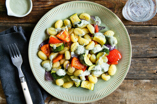 Gebakken gnocchi met ovengroente