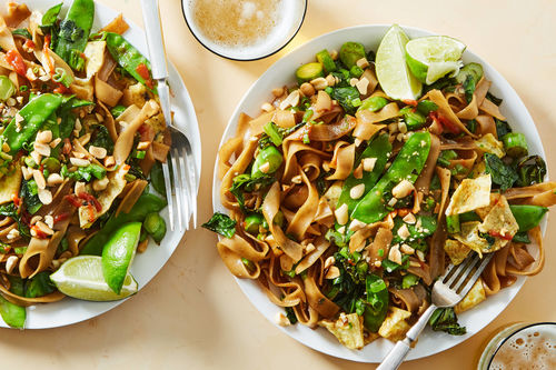 Stir-Fried Curry Rice Noodles with Chicken