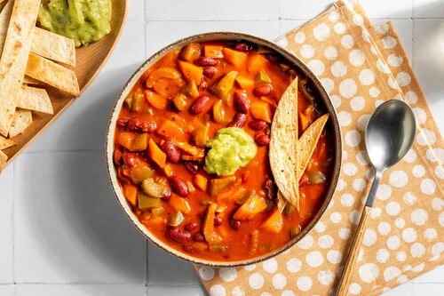 Mildes Gemüsechili mit Guacamole