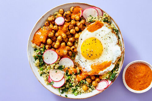 Spiced Roasted Chickpea Grain Bowl