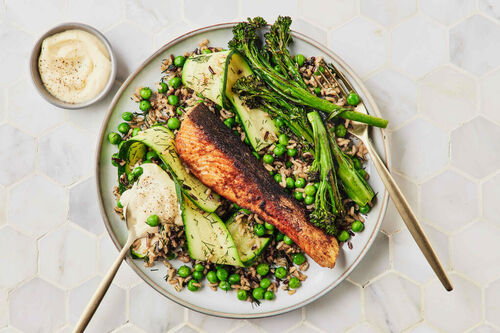 15-Min Nutritious Salmon Rice Salad