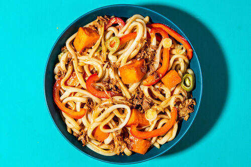 Udon met zoete aardappel en groente