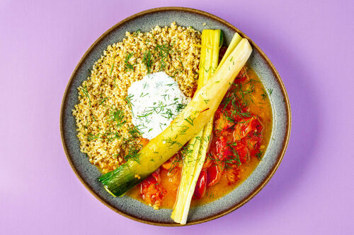 Gesmoorde prei op zachte bulgur