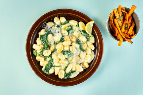 Knusprige Gnocchi mit Spinat-Käse-Sauce