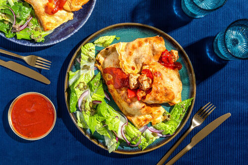 Hähnchen-Calzone mit Pesto und Paprika