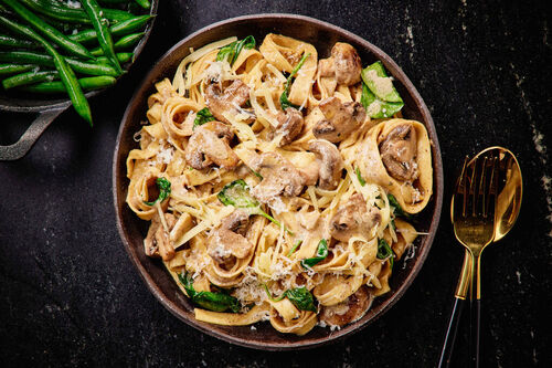Deluxe Creamy Mushroom and Cheese Fettuccine