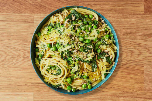 Fast Pesto Greens Pasta