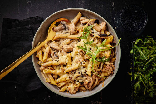 Deluxe Creamy Chicken and Mushroom Pasta Bake