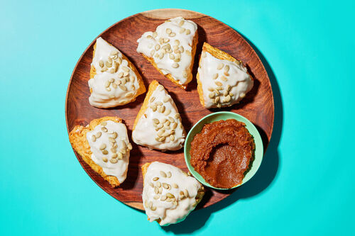 Thanksgiving! Maple-Glazed Pumpkin Scones