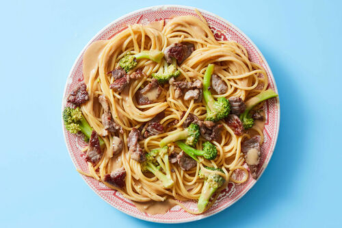 Beef Strip & Broccoli Noodles
