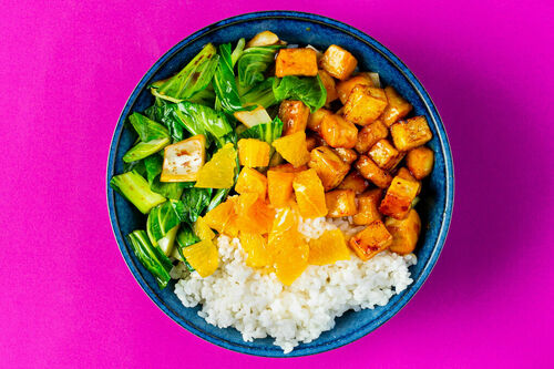 Süßsaurer Tofu in Orangen-Chili-Sauce